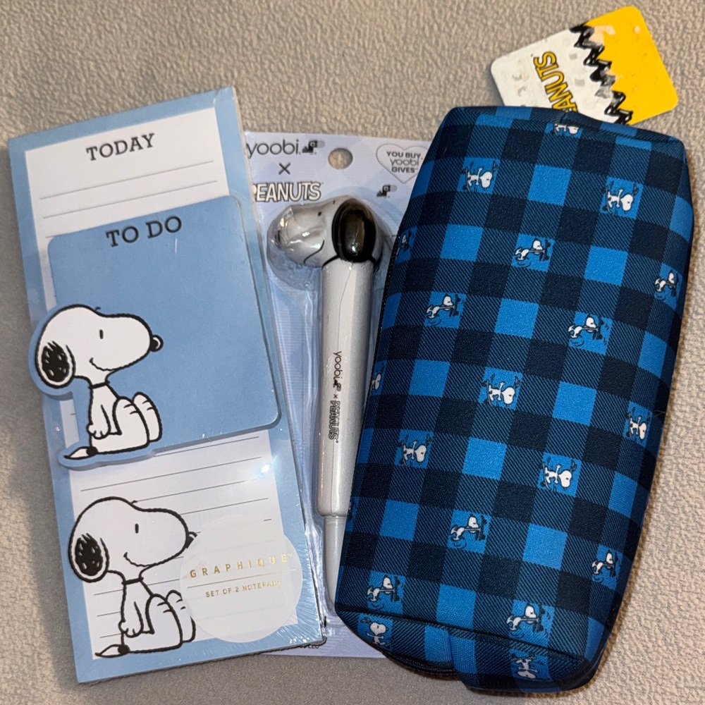 Peanuts 3pc Blue Snoopy Set - Picture 8 of 8